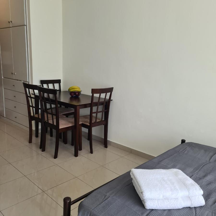 Christina'S Beachside Apartment Rio Exterior photo
